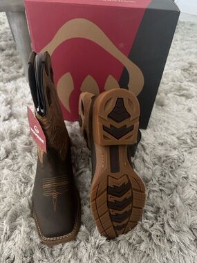 NWT - Wolverine MEN'S WHEATLAND PULL-ON WELLINGTON. Premium full-grain leather.